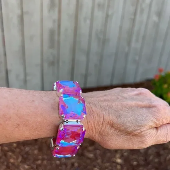 Handcrafted statement bracelet with large Swarovski crystals - Picture 10 of 10